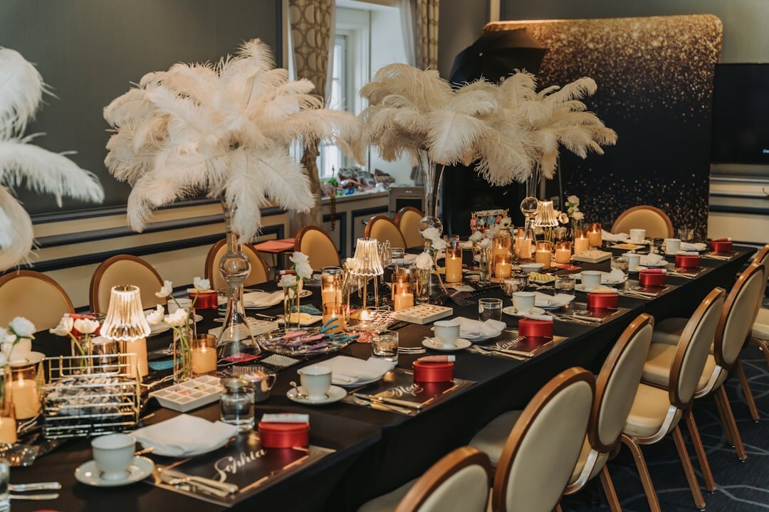 luxury party guests
